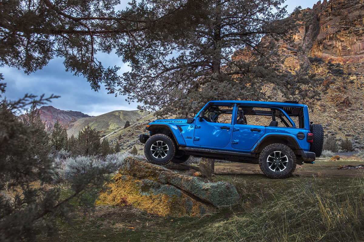 Jeep Wrangler 2025 : retour de l’automatique pour le V6