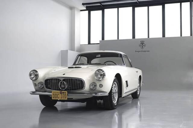 Touring Superleggera à Rétromobile 2025 : hommage à la Maserati 3500 GT et présentation de la Superleggera Veloce12